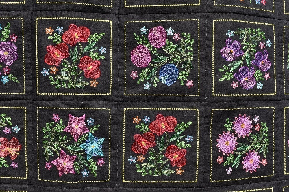 BLOOMING GARDEN 6 Floral Embroidered Wall Hanging / Quilt Throw - Image 4