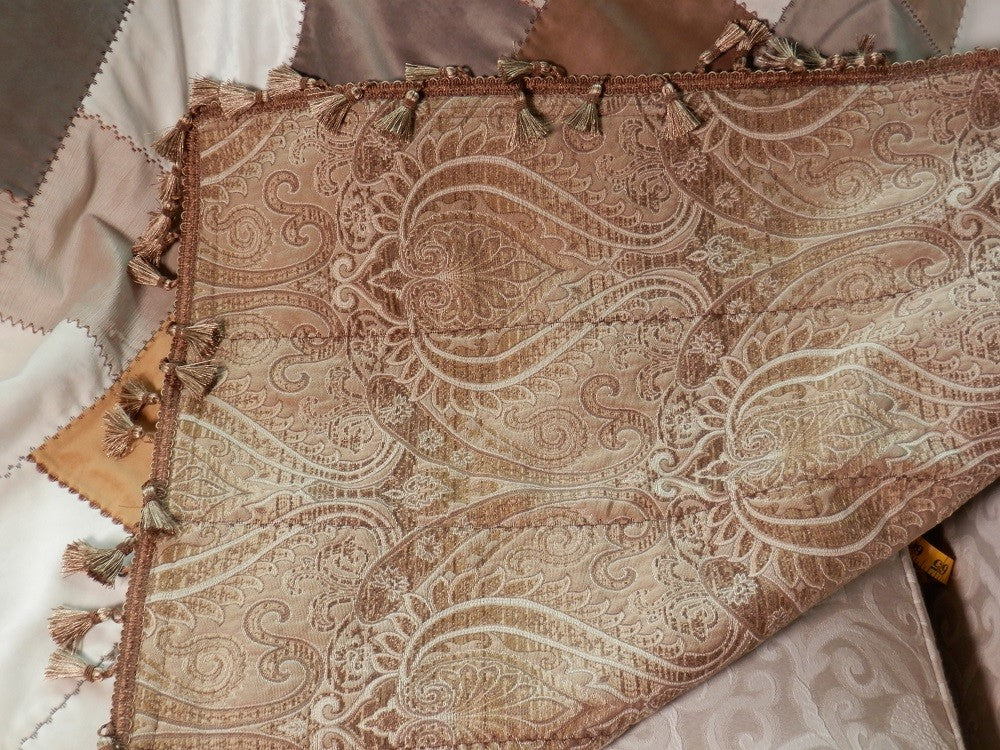 BROWN VELVET Home Decorator Throw with Tassel Trim - Image 9