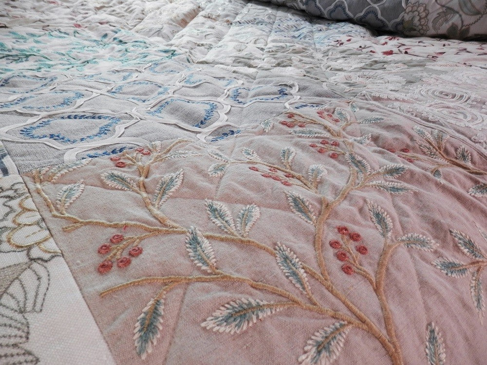 EMBROIDERED MUTED COLORS Designer King/Queen Bed Quilt - Image 7