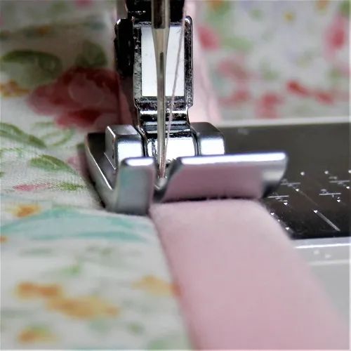 Janome Bi-Level Presser Foot Set - Image 8