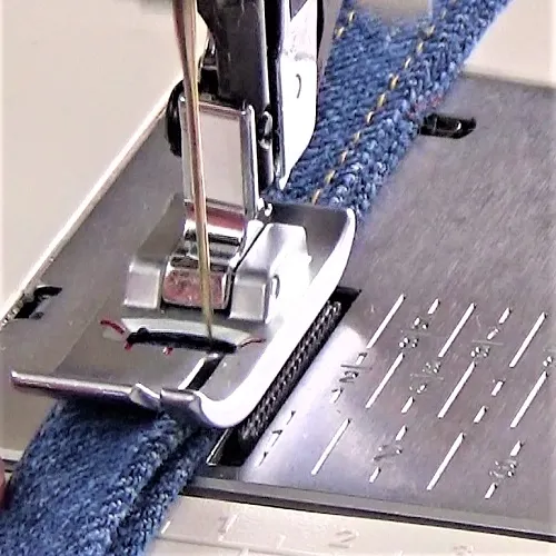 Juki Bi-Level Presser Foot Set - Image 11