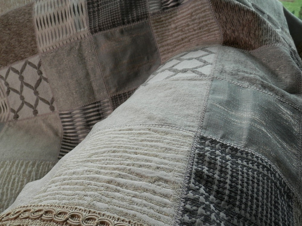 NEUTRAL TONES Home Decorator Throw with Tassel Trim - Image 5