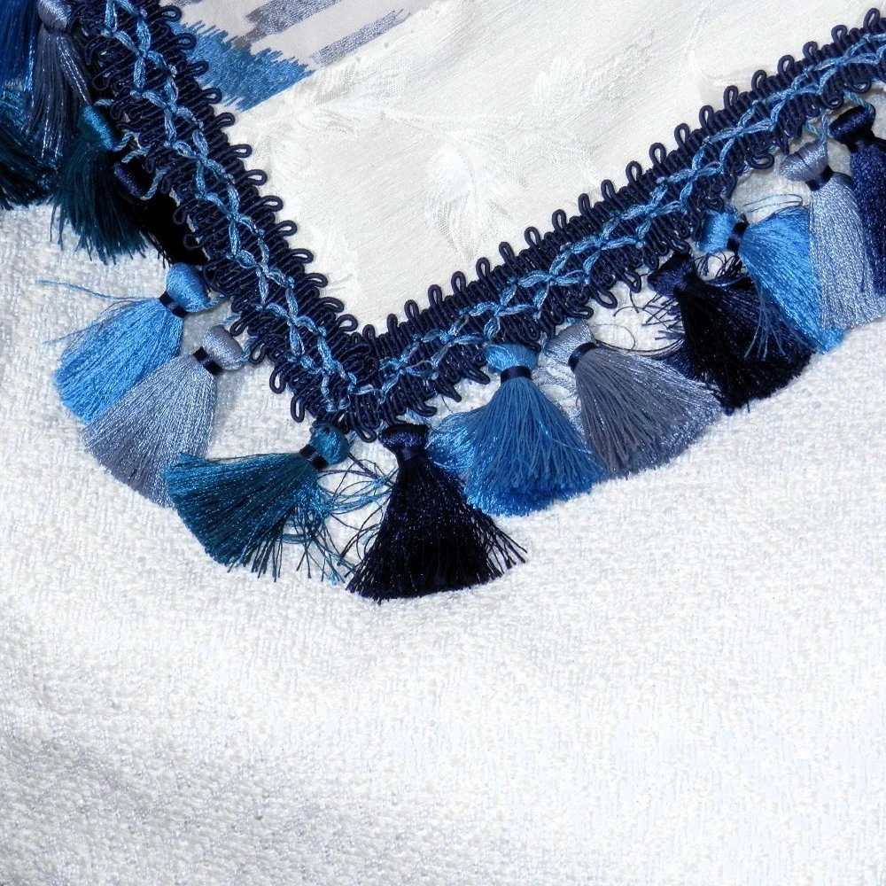 SAMPLES OF BLUE Home Decorator Throw with Tassel Trim - Image 5