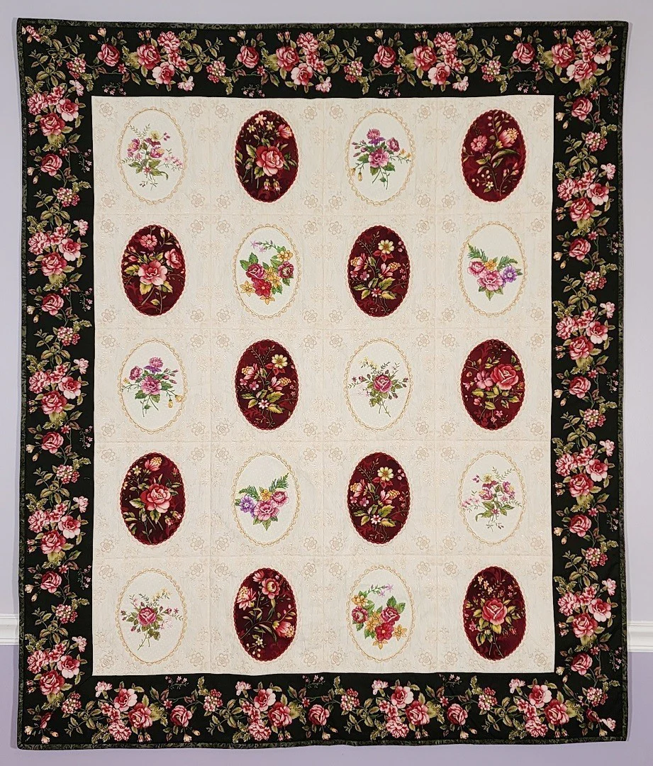 SPLENDID HOLIDAY II Embroidered Wall Hanging/Throw - Image 12