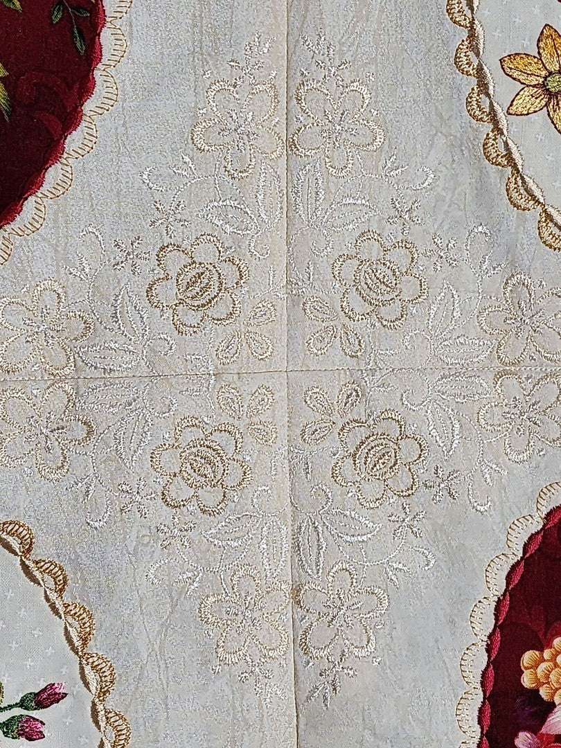 SPLENDID HOLIDAY II Embroidered Wall Hanging/Throw - Image 9